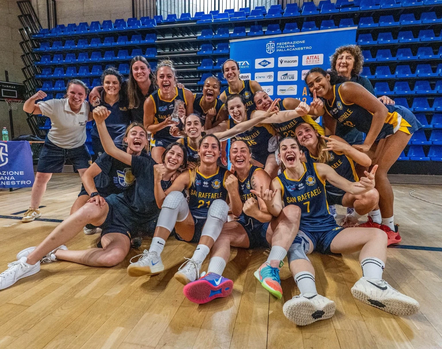 squadra femminile serie a2 san raffaele basket roma